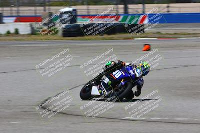 media/Apr-23-2022-Fastrack Riders (Sat) [[cb2d6ae73d]]/LEVEL 4/1PM TURN 6 OUTSIDE/